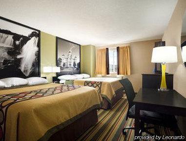 Super 8 By Wyndham 2* Joplin